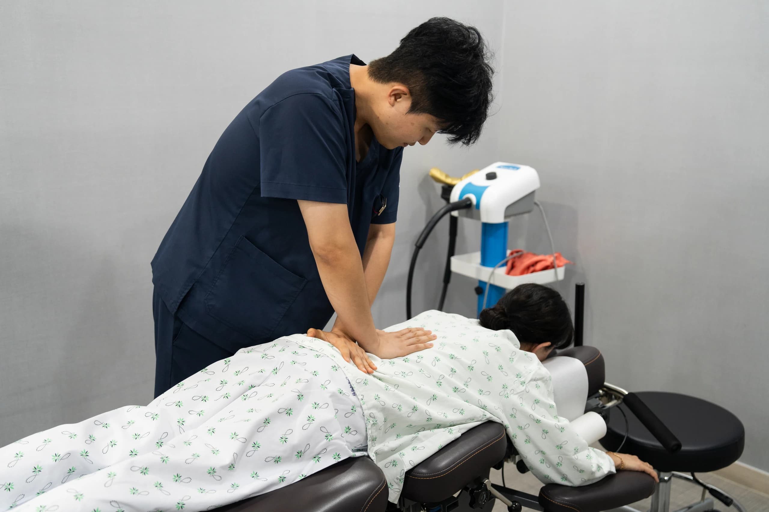 도수·재활 치료 안내를 위한 설명용 이미지